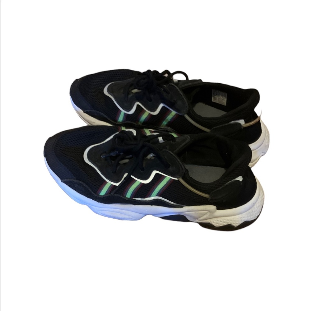 black adidas sports sneaker